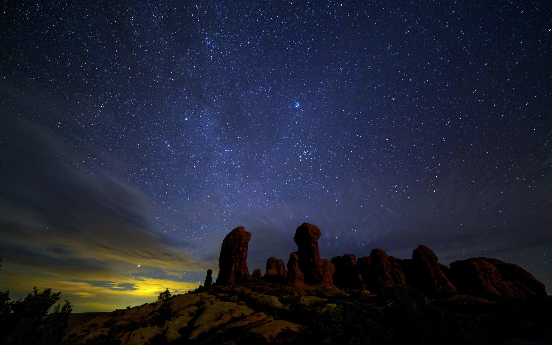 三角洲行动手游辅助器使用教程：科技辅助自瞄透视与物资功能详解